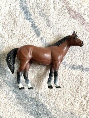Safari Ltd WS Quarter Horse Gelding Brown White Blaze Ankles 2004